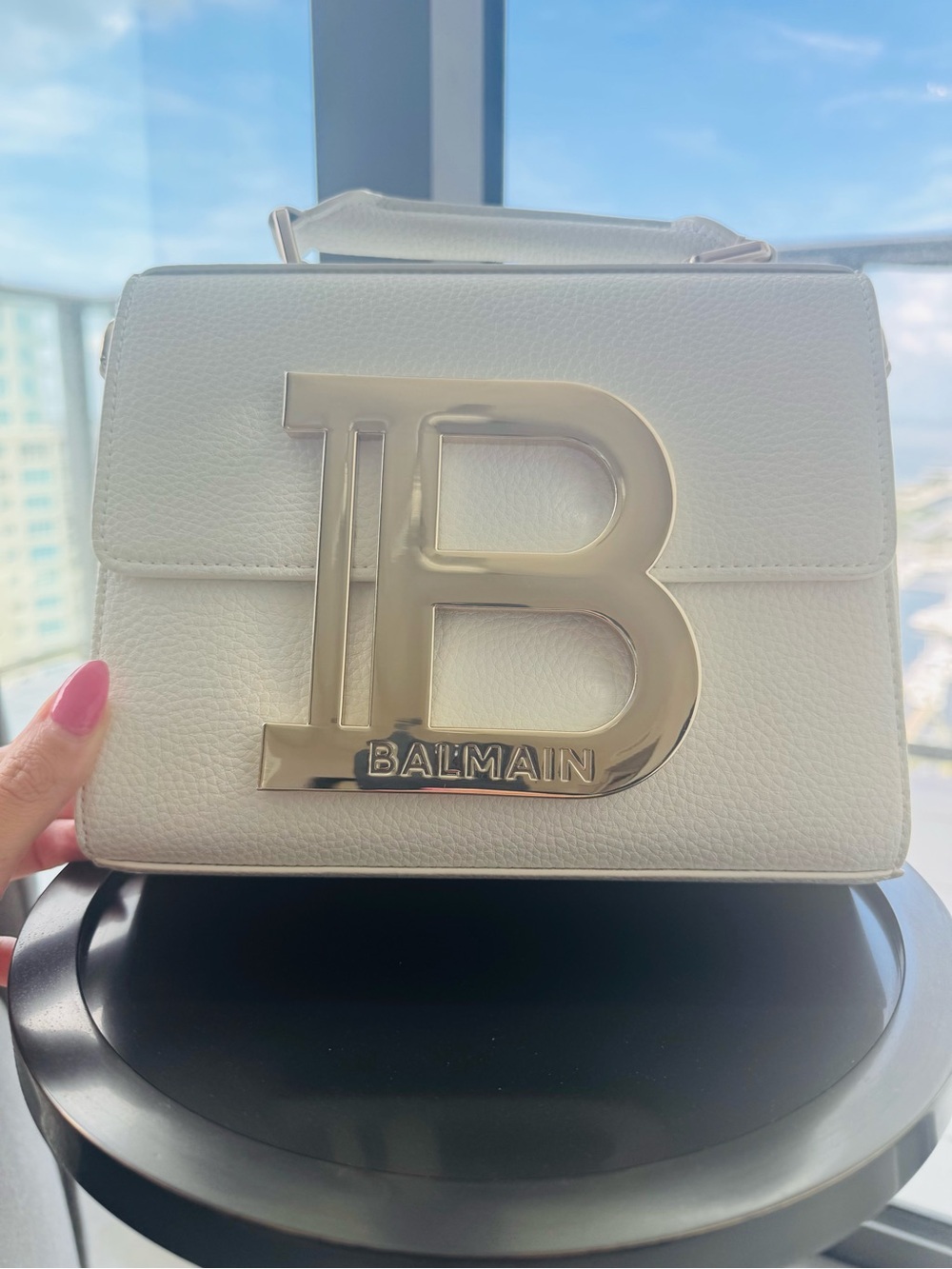 Balmain White Leather Top-Handle or long strap Bag with Gold 'B' Logo - Picture 2 of 2